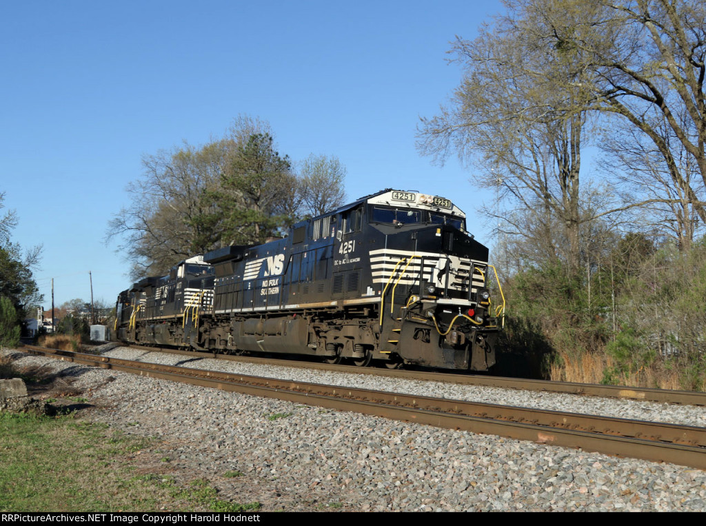 NS 4251 leads 3 other AC44C6M's and train northbound